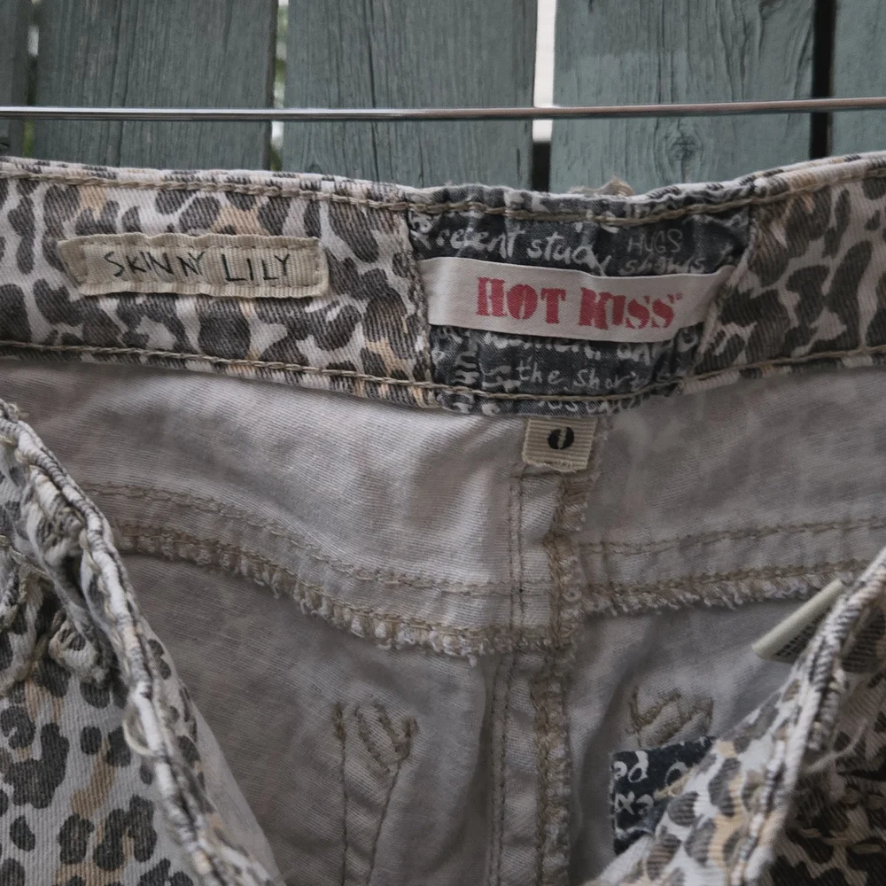 Hot Kiss Animal Print Jeans - Picture 3 of 3